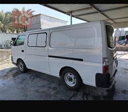 نيسان اورفان